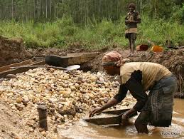 Résultat de recherche d'images pour "exploitation artisanale de diamant"